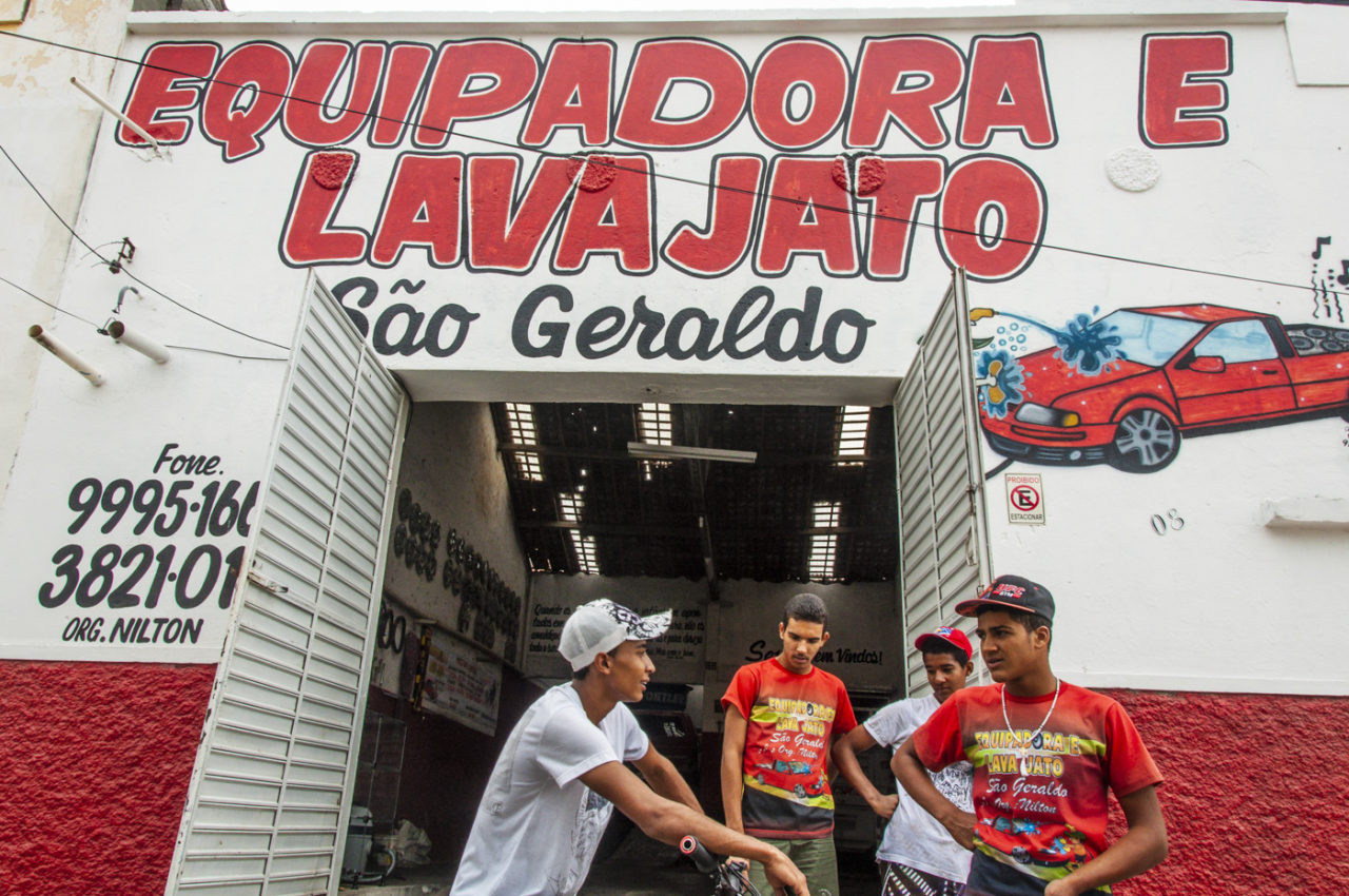 Fachada comercial, São Geraldo, Arcoverde-PE [2013].
